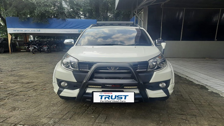 TOYOTA RUSH 1.5 S AT 2016